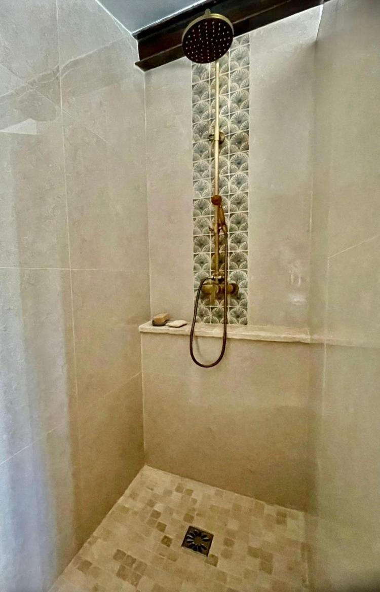 Maison Pipette Pipette Maison لو كاستليت المظهر الخارجي الصورة